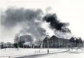  ??  ?? > The Bingley Hall fire on January 14, 1984