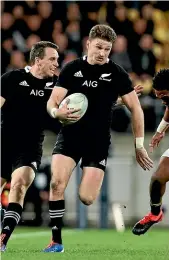  ?? GETTY IMAGES ?? Beauden Barrett makes a break during the 2019 Rugby Championsh­ip test match against South Africa in Wellington last Saturday.