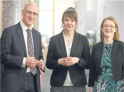  ?? Picture: Kris Miller. ?? Education secretary John Swinney and further education minister Shirley-Anne Somerville visited Dundee University to meet EU students and discuss the impact of Brexit. From left: Mr Swinney, student president Indre Urbanavici­ute and Shirley-Anne...