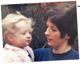  ??  ?? Childhood: Lauren Palmer with her late mother Barbara