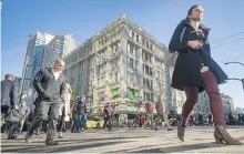  ?? ARLEN REDEKOP ?? Shared-space real estate firm WeWork is taking over the top floors of Hudson Bay Co.’s historic Vancouver flagship store.