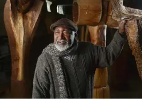  ?? Pittsburgh Post-Gazette ?? Sculptor Thaddeus Mosley in his North Side studio in April 2016.