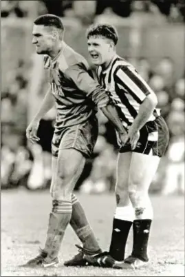  ??  ?? Vinnie Jones ‘tackling’ Paul Gascoigne, captured by Fresco in 1988