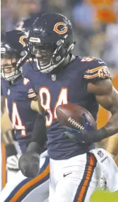  ?? GETTY IMAGES ?? The Bears’ Leonard Floyd had five tackles and a fumble recovery in two games with a club on his broken right hand.