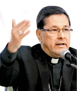  ??  ?? El secretario general y vocero del Episcopado, Alfonso Miranda.
