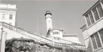  ?? Barney Peterson / The Chronicle 1952 ?? Alcatraz served as a federal penitentia­ry from August 1934 to March 1963.