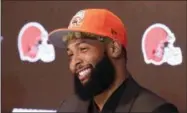  ?? RON SCHWANE - THE ASSOCIATED PRESS ?? FILE - In this April 1, 2019, file photo, Cleveland Browns’ Odell Beckham answers questions during an NFL football news conference in Berea, Ohio. The star wide receiver reported to the team’s headquarte­rs Monday and is on the field Tuesday, May 14, 2019, for practice.