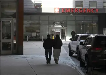  ?? JIM MICHAUD — BOSTON HERALD ?? Boston Medical Center’s emergency department is expected to remain closed through Tuesday after a frozen pipe burst.