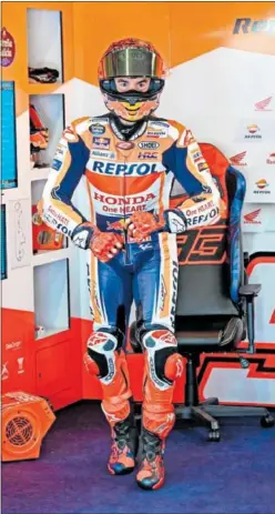  ?? ?? Márquez en el box durante el primer día de test en Portimao.