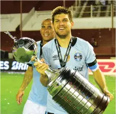  ??  ?? Walter Kannemann will represent Gremio but has played in the Club World Cup before with San Lorenzo in 2014 Getty