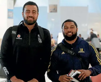  ??  ?? The Warriors and the Highlander­s bumped into one and other at Auckland airport on their respective collision courses to Canberra this weekend. Two No 10s, Ben Matulino and Lima Sopoaga, stood side by side with matching facial hair that actually makes...