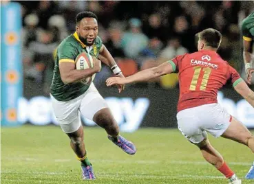  ?? /Charles Lombard/Gallo Images ?? Centre of attention: Lukhanyo Am in the recent match against Portugal. The Bok centre will play alongside Jesse Kriel against Australia on Saturday.