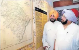  ?? HT PHOTO ?? Punjab chief minister Captain Amarinder Singh with local bodies minister Navjot Singh Sidhu at the Partition Museum in Amritsar on Thursday.