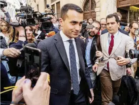  ?? LaPresse/Ansa ?? Giorni difficili Luigi Di Maio e Matteo Salvini continuano a trattare per il governo