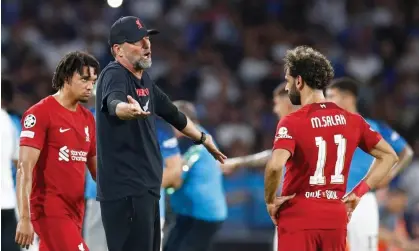  ?? Napoli. Photograph: DeFodi Images/Getty Images ?? Jürgen Klopp gestures furiously at the underperfo­rming Mohamed Salah during Liverpool’s shambolic Champions League defeat to
