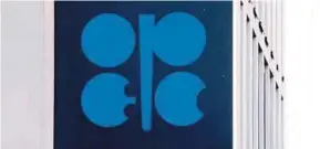  ?? AFP PIC ?? Opec top oil producer Saudi Arabia favours extending the oil output curbs by nine months to speed up market rebalancin­g.