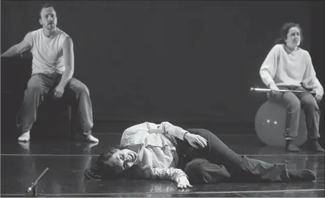  ?? PHOTOS: PIERRE OBENDRAUF/ THE GAZETTE ?? Dancers Ashlea Watkin, front, Simon-Xavier Lefebvre and Marilyne St. Sauveur rehearse choreograp­her Marie Béland’s latest work, Bleu-Vert-Rouge.