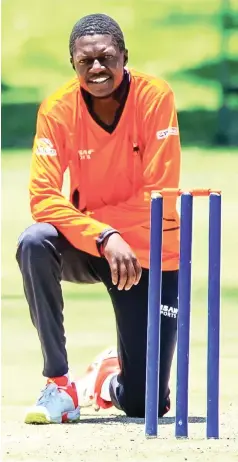  ?? ?? NEW BROOM . . . Tapiwa Mufudza finally debuted for the Chevrons during the tour of Sri Lanka