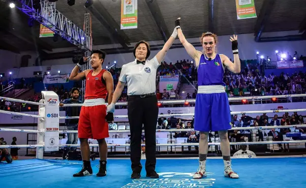  ??  ?? GOLDEN MOMENT: Kellie Harrington has her hand raised in victory after her bout with Sudaporn Seesondee at the AIBA Women’s World Championsh­ips