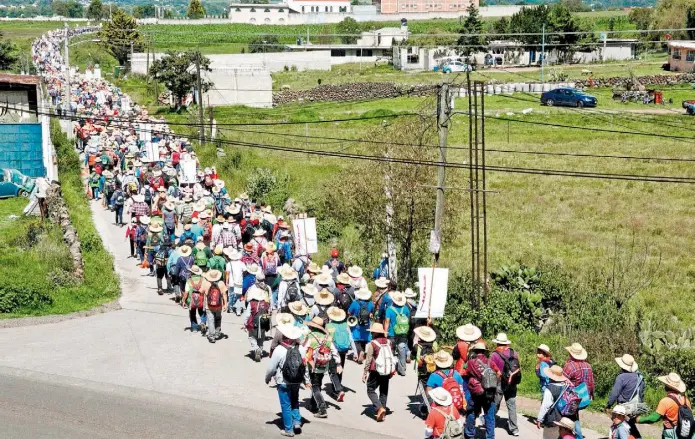  ?? LUIS CAMACHO ?? La peregrinac­ión a la Basílica de Guadalupe y la del Cubilete son las únicas oficiales, aunque hay otras que también reciben aprobación de las diócesis/fotos: