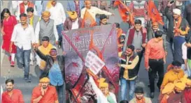  ?? HT FILE/SUBHANKAR CHAKRABORT­Y ?? Protesters march against the movie Padmavat in Lucknow.