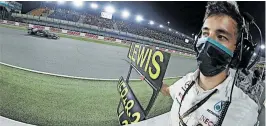  ?? [ AFP] ?? Lewis Hamilton fuhr in Katar wohl geleitet dem Sieg entgegen.