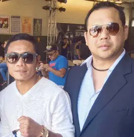  ??  ?? ALA Boxing president Michael Aldeguer (right) and Donnie Nietes.