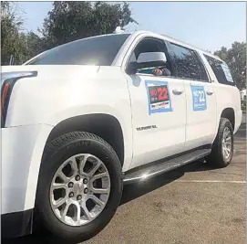  ?? TEDDY FEINBERG / THE CALIFORNIA­N ?? The car of Wilson Munoz, who came through Bakersfiel­d as part of a caravan moving through the state that’s opposing Propositio­n 22, a ballot initiative ride share drivers say will exempt them from standard worker benefits.