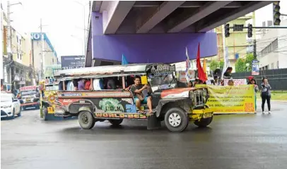  ?? —JIGGER J. JERUSALEM ?? FIGHTING FOR SURVIVAL Out of 3,000 jeepney operators and drivers in Cagayan de Oro, at least 1,000 were unable to avail themselves of fuel subsidies.