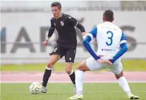  ?? ?? Miguel Maga muda-se do V. Guimarães para a Oliveirens­e