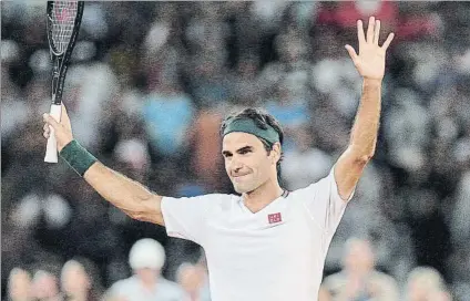  ?? FOTO: AP ?? Roger Federer no jugará torneos de la gira de tierra batida para preparar Roland Garros