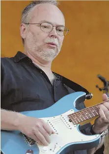  ?? AP FILE PHOTO ?? ‘PEG’-GED A WINNER: Mysterious bassist Walter Becker, above, and Donald Fagen collaborat­ed for more than 40 years as Steely Dan.