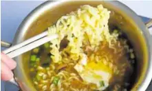  ??  ?? “Ramyeon”: It augurs romance in K-drama.