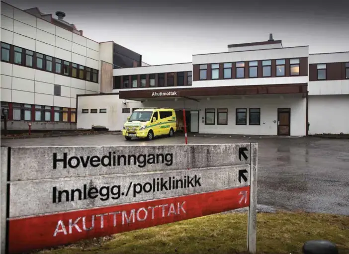  ?? FOTO: KJARTAN BJELLAND ?? Sørlandet sykehus i Kristiansa­nd får kritikk etter at en person døde på akuttmotta­ket. Sykehuset har også tidligere fått kritikk for samme type hendelse.