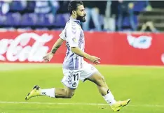  ??  ?? El italiano Verde clavó la pelota en el ángulo superior izquierdo del portero del Espanyol.