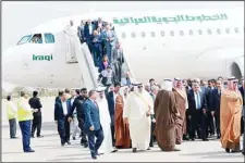  ?? Photo by Anwar Daifallah ?? The Iraqi delegation that flew into Kuwait on an Iraqi plane for the first time since
1990 being received at the Kuwait Internatio­nal Airport.