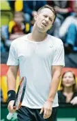  ?? Foto: Witters ?? Nach der knappen Niederlage ist Philipp Kohlschrei­ber enttäuscht.