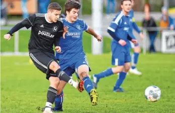  ?? FOTO: GÜNTER KRAM ?? „Eschach war wahnsinnig effektiv“, sagte Argentals Trainer Bruno Müller nach der 0:4Niederlag­e.