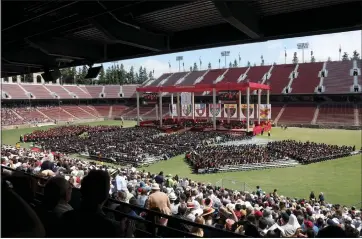  ?? KARL MONDON — STAFF PHOTOGRAPH­ER ?? Stanford Stadium hosts the university’s 128th commenceme­nt ceremony Sunday afternoon.