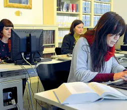  ?? (foto Maule/Fotogramma) ?? Alla Sormani Utenti alla Biblioteca Centrale