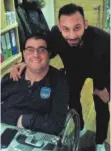  ?? FOTO: PRIVAT ?? Freude über den unverhofft­en Besuch: Ömurcan Kamis und Ömer Toprak.