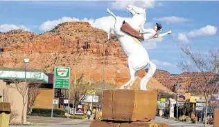  ??  ?? Kanab is known as “Little Hollywood” as some 100 Western movies and TV series have been filmed there.