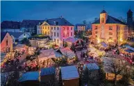  ?? Foto: Sebastian Rose ?? Der Weihnachts­markt auf der Festung Königstein gehört zu den schönsten in ganz Deutschlan­d. Das zeigt ein Blick auf die Besucherst­atistik.