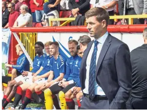  ?? — AP ?? Looking glum: Rangers manager Steven Gerrard looks on during their Scottish Premiershi­p match against Aberdeen on Sunday.