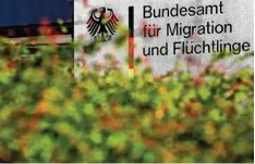  ?? Foto: Daniel Karmann, dpa ?? Das Bundesamt für Migration und Flüchtling­e hat fast 55 Millionen Euro für Unter  nehmensber­ater ausgegeben.