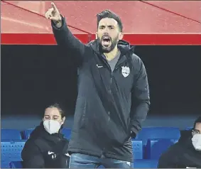  ?? Foto: md ?? Eder Sarabia El técnico vasco, dirigiendo un partido del Andorra