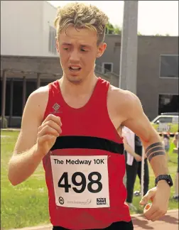  ?? Picture: Steve Crispe FM23116892 ?? Medway & Maidstone’s Marley Godden won the 800m B and was second in the 1,500m A