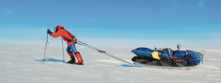  ?? Fotos: Sammlung Heim ?? 800 Kilometer zog die Schwabmünc­hner Expedition über das Grönland‰Eis. Jetzt werden die gesammelte­n Daten ausgewerte­t.