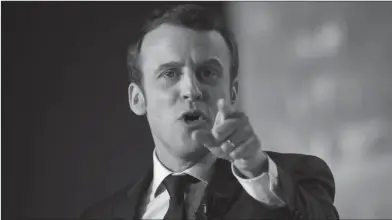  ??  ?? EMMANUEL MACRON. El casi seguro futuro presidente de Francia.