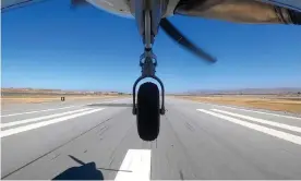  ?? Photograph: Reliable Robotics/ Reuters ?? After the Cessna’s landing an American Airlines pilot asked air traffic control: ‘Did you say the passengers landed the plane? Oh my God. Great job.’